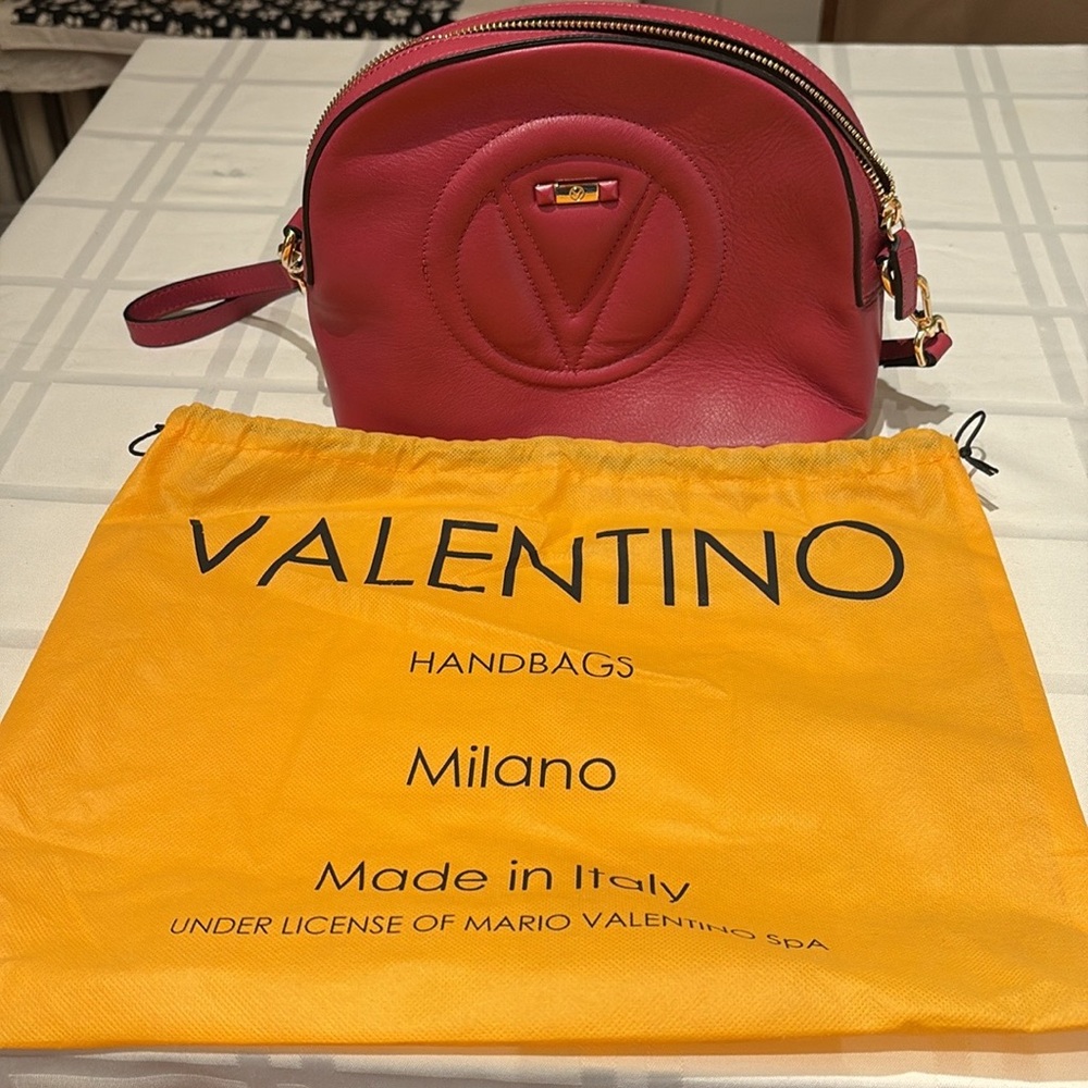 VALENTINO BY MARIO VALENTINO LEATHER CROSSBODY BLUSH PINK PUFF „V” SIGNATURE